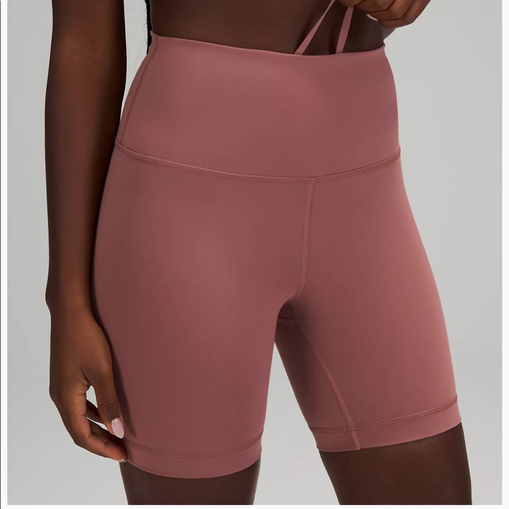 Lululemon wunder train biker shorts! Highrise size 6! Spiced chai